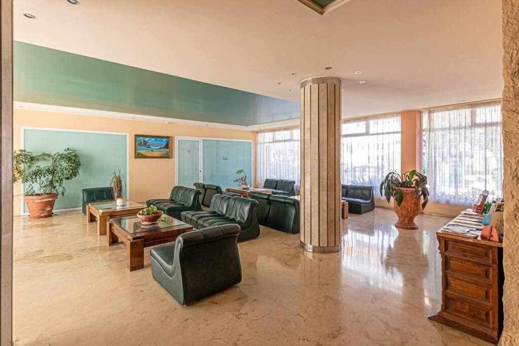 797 Holiday Rentals - Equipado Estudio Cerca Del Parque La Paloma 贝纳尔马德纳 外观 照片
